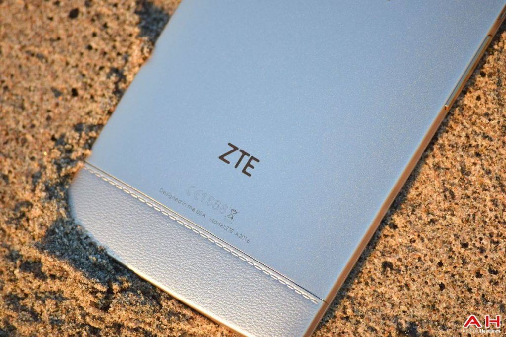 AH ZTE AXON ELITE LOGO Chris 2015 36