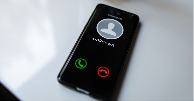 Spoofing apeluri telefonice false ithot to
