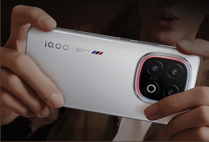 iQOO 15 ithot ro